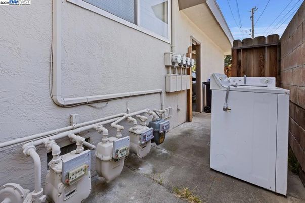 Exterior, Washer
