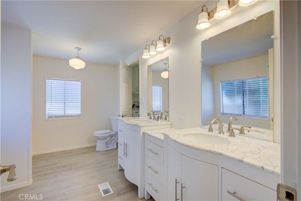 Bathroom, Dual Sink Vanities, Interior, Wood Texture Flooring