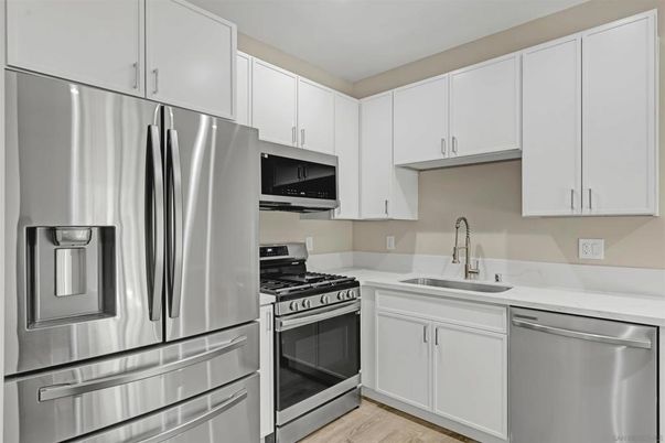 Interior, Kitchen, Stainless Steel Appliances, Wood Texture Flooring
