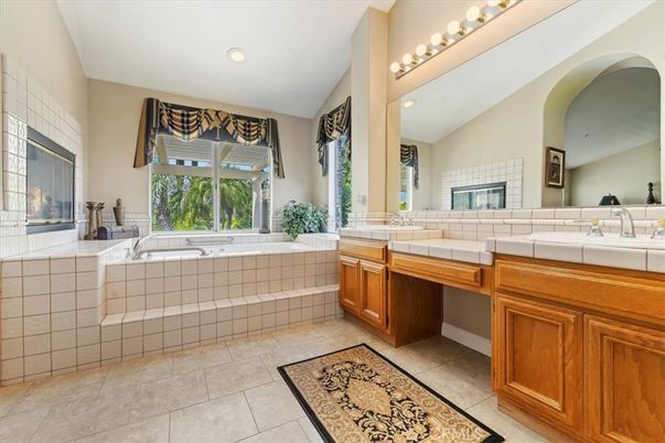 Bathroom, Interior, Recessed Lighting, Tile Countertops