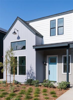 Exterior, Facade, Farmhouse