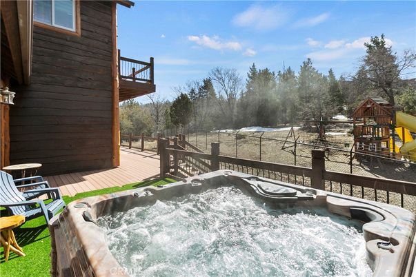 Exterior, Hot Tub, Playground