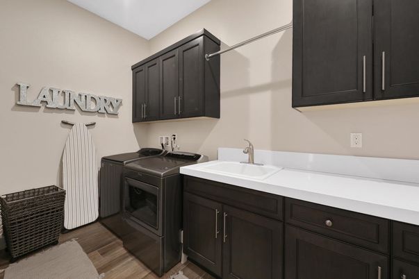 Interior, Washer, Wood Texture Flooring