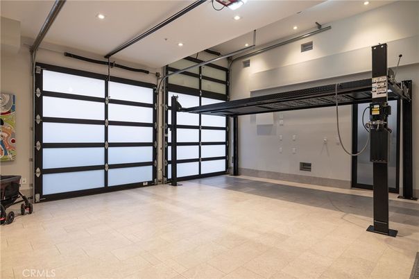Garage, Interior, Recessed Lighting