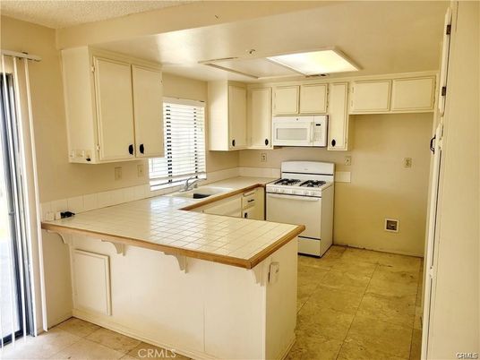 Interior, Kitchen, Tile Countertops