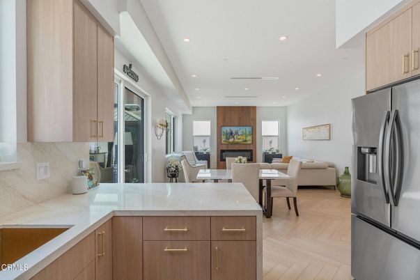Dining room, Interior, Kitchen, Living room, Recessed Lighting, Wood Texture Flooring