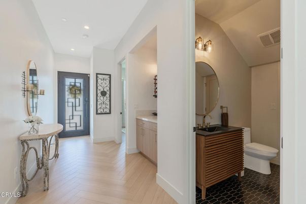 Bathroom, Interior, Recessed Lighting, Wood Texture Flooring