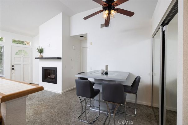 Dining room, Fireplace, Interior