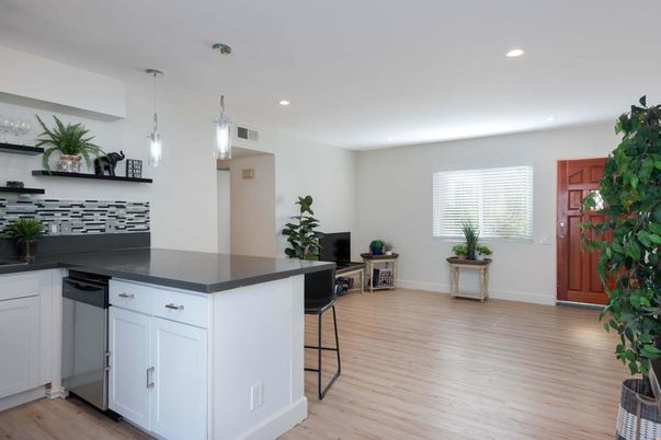 Interior, Kitchen, Pendant Lights, Recessed Lighting, Wood Texture Flooring