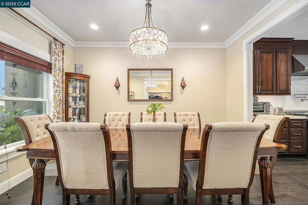Chandelier, Dining room, Interior, Recessed Lighting, Wood Texture Flooring