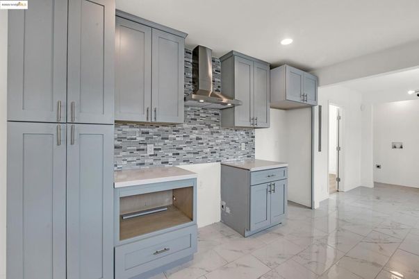 Interior, Kitchen, Marble, Recessed Lighting