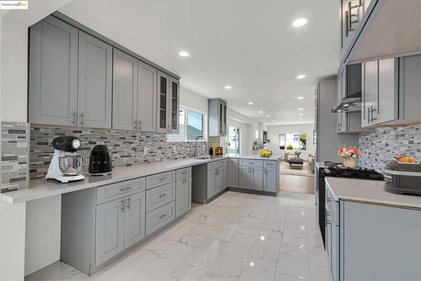 Interior, Kitchen, Marble, Recessed Lighting, Stainless Steel Appliances
