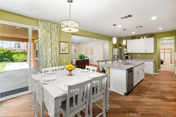 Dining room, Interior, Kitchen, Pendant Lights, Recessed Lighting, Wood Texture Flooring
