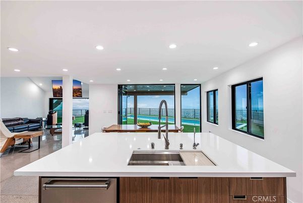 Interior, Kitchen, Recessed Lighting, Water