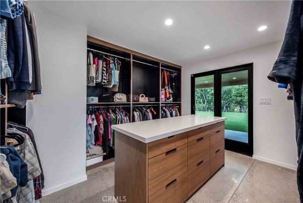 Interior, Recessed Lighting, Walk-in Closets