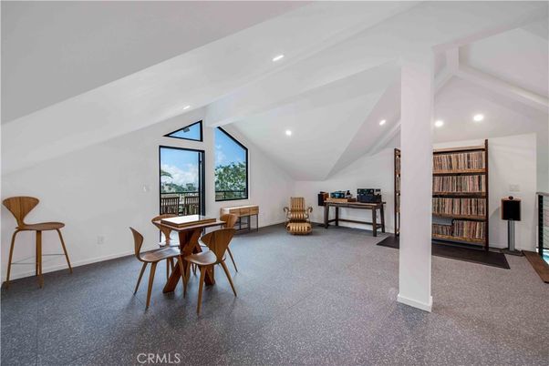 Dining room, Interior, Recessed Lighting