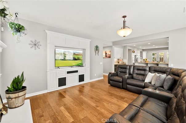 Interior, Kitchen, Living room, Pendant Lights, Recessed Lighting, Wood Texture Flooring