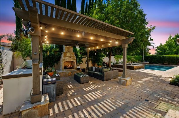 Exterior, Fireplace, Pool
