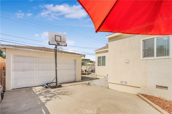 Detached Garage, Exterior