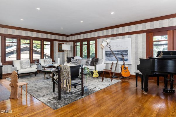 Interior, Living room, Piano, Recessed Lighting, Wood Texture Flooring