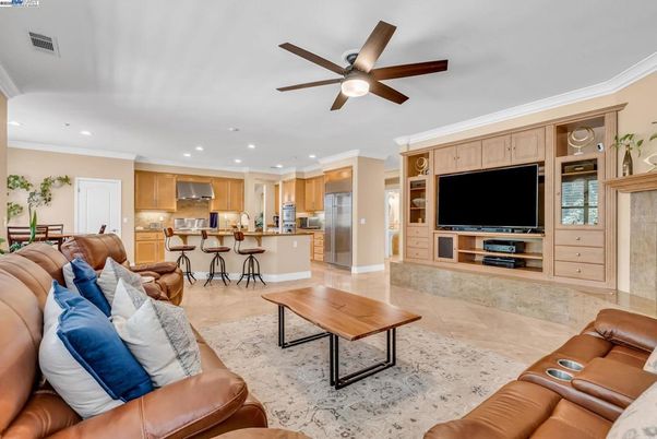 Interior, Kitchen, Living room, Recessed Lighting, Stainless Steel Appliances