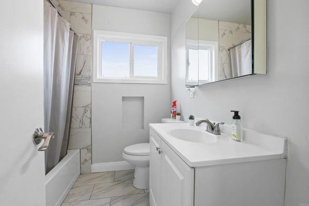 Bathroom, Interior, Marble, Marble Walls