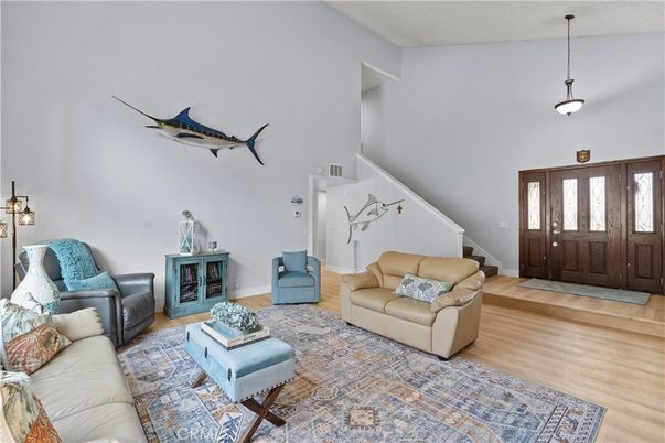 Interior, Living room, Pendant Lights, Wood Texture Flooring