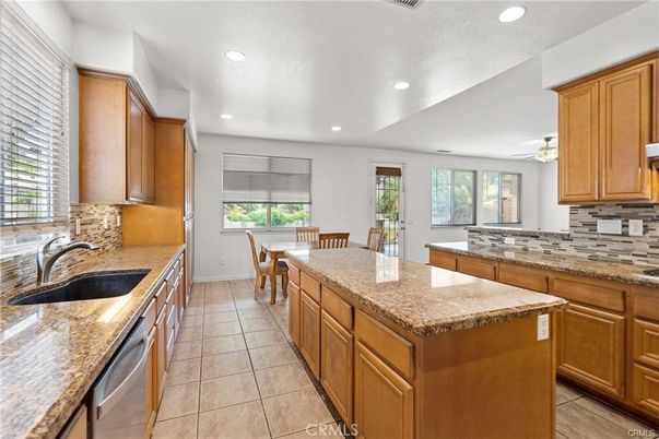 Dining room, Interior, Kitchen, Recessed Lighting