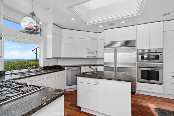 Interior, Kitchen, Pendant Lights, Recessed Lighting, Stainless Steel Appliances, Water, Wood Texture Flooring