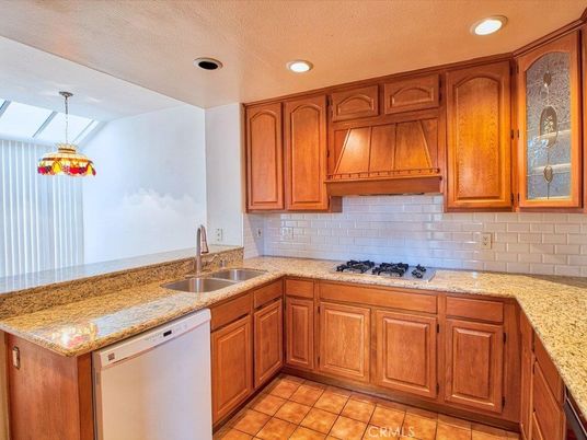Interior, Kitchen, Pendant Lights, Recessed Lighting
