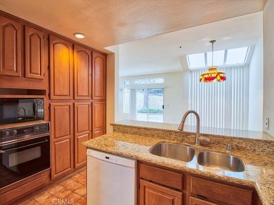 Interior, Kitchen, Pendant Lights, Recessed Lighting