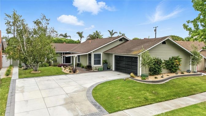 Attached, Backyard, Exterior, Facade, Ranch