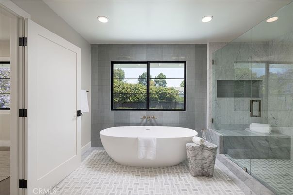 Bathroom, Free Standing Baths, Glass Shower, Interior, Recessed Lighting