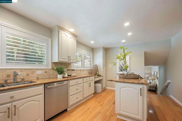 Interior, Kitchen, Recessed Lighting, Wood Texture Flooring