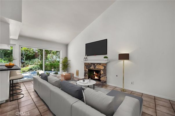 Fireplace, Interior, Living room