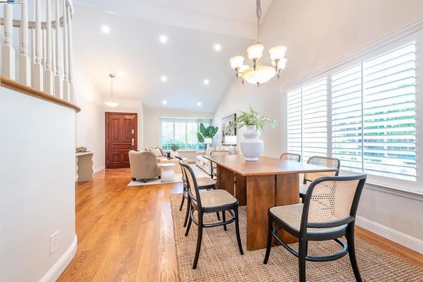 Chandelier, Dining room, Interior, Living room, Pendant Lights, Recessed Lighting, Wood Texture Flooring