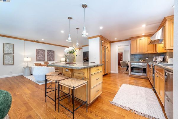 Interior, Kitchen, Living room, Pendant Lights, Recessed Lighting, Stainless Steel Appliances, Wood Texture Flooring