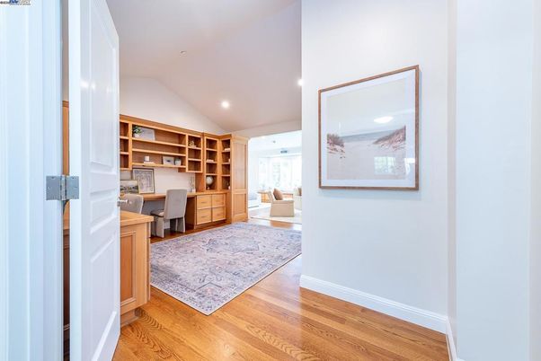 Home Office, Interior, Recessed Lighting, Wood Texture Flooring