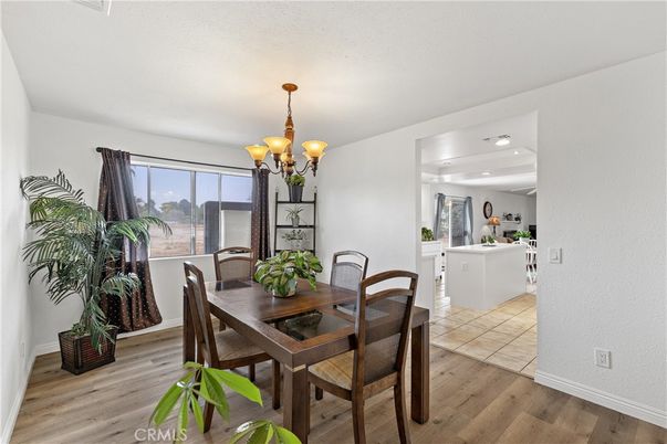 Chandelier, Dining room, Interior, Kitchen, Recessed Lighting, Wood Texture Flooring