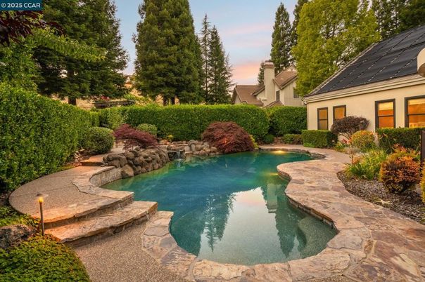 Exterior, Pool, Solar Panels