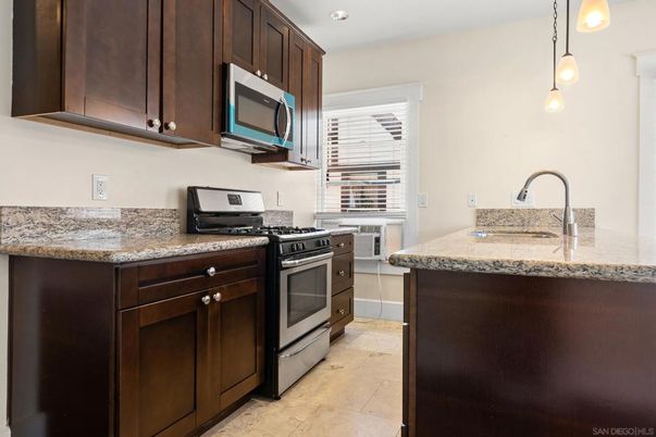Interior, Kitchen, Pendant Lights, Recessed Lighting