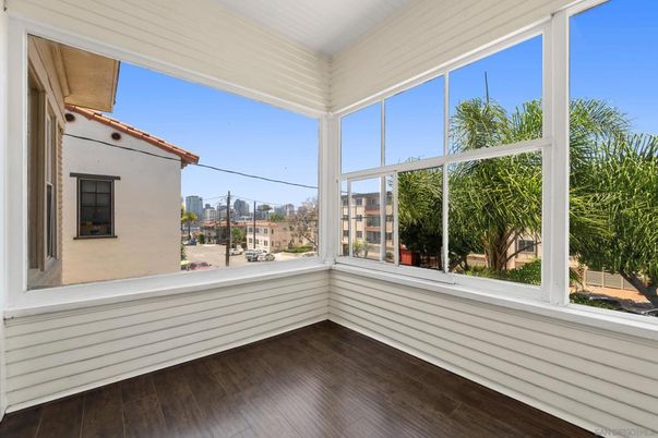 Interior, Sun Room, Wood Texture Flooring