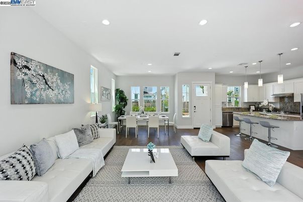 Dining room, Interior, Kitchen, Living room, Pendant Lights, Recessed Lighting, Stainless Steel Appliances, Wood Texture Flooring