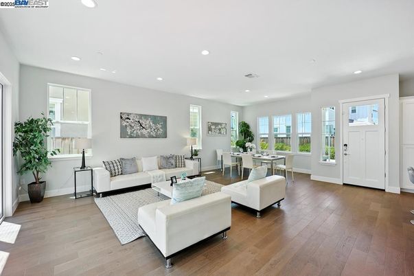 Dining room, Interior, Living room, Recessed Lighting, Wood Texture Flooring