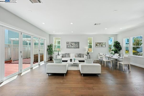 Dining room, Interior, Living room, Recessed Lighting, Wood Texture Flooring