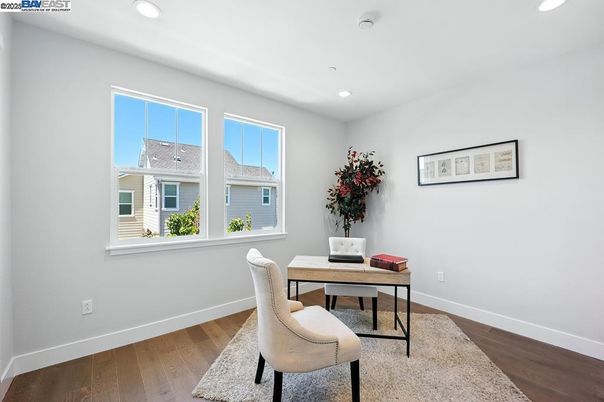 Home Office, Interior, Recessed Lighting, Wood Texture Flooring