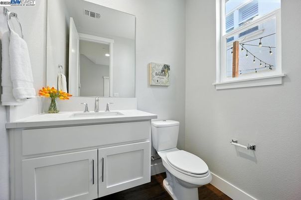Bathroom, Interior, Recessed Lighting, Wood Texture Flooring