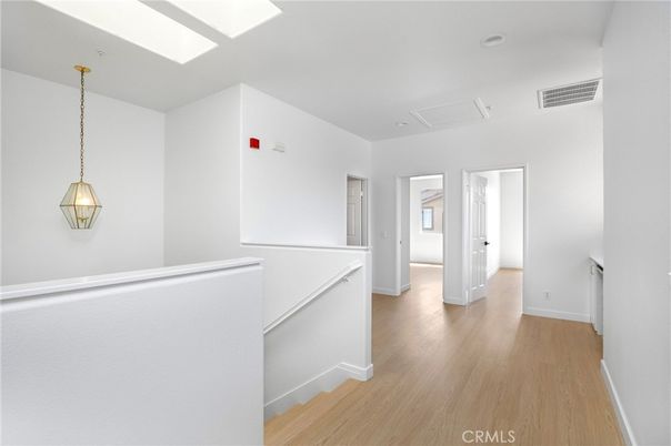 Interior, Pendant Lights, Recessed Lighting, Wood Texture Flooring