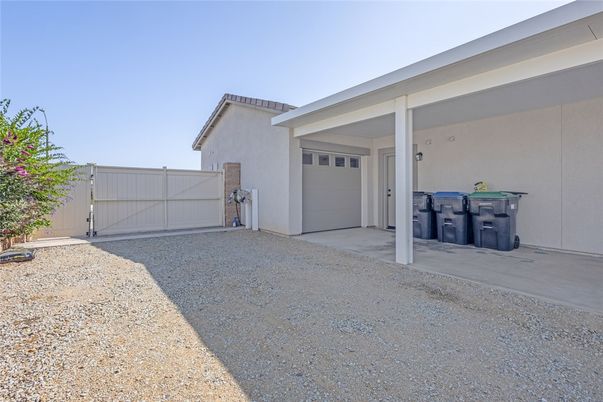Detached Garage, Exterior
