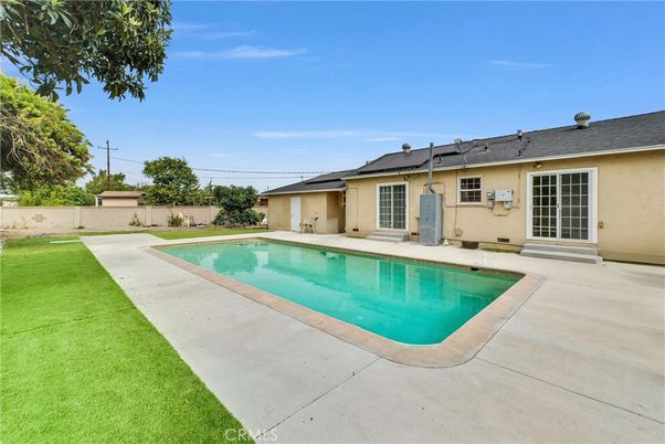 Backyard, Exterior, Pool